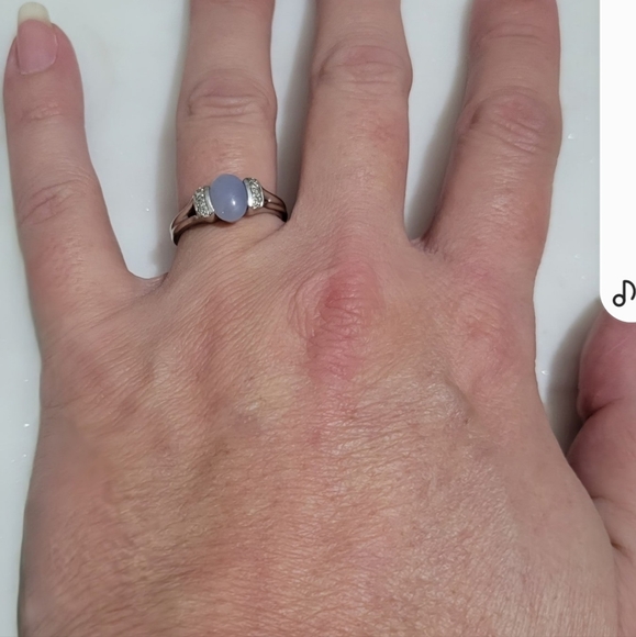 10k Gold Ring - Picture 3 of 3